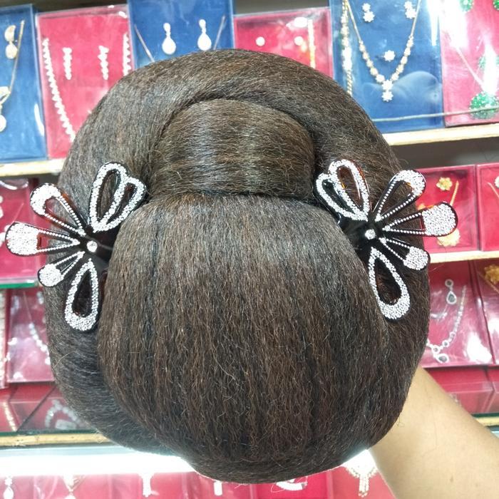 sanggul Batak + sepasang tusuk Jerman