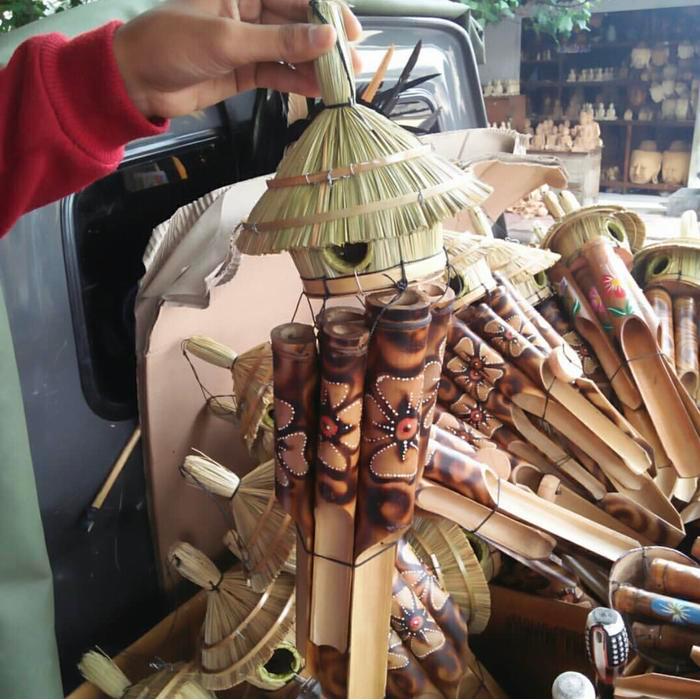 Lonceng Angin Bambu Jerami Bali Terbatas