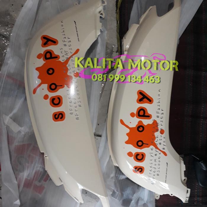 Kalita Motor Cover Body Samping Kanan Kiri Honda Scoopy Led Ring12 2017 Dilengkapi Stiker Motorcycle