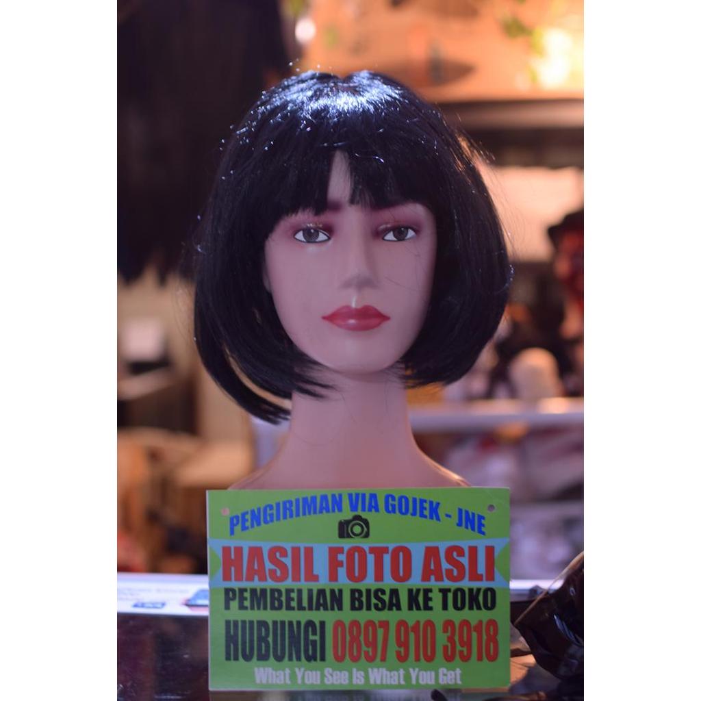 Wig Palsu Wik Sintetis Wig Bobs Rambut Palsu Pendek Anime