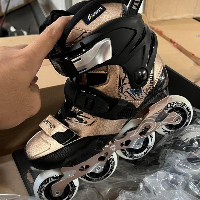 READY STOCK sepatu roda carbon flying eagle drift junior carbon
