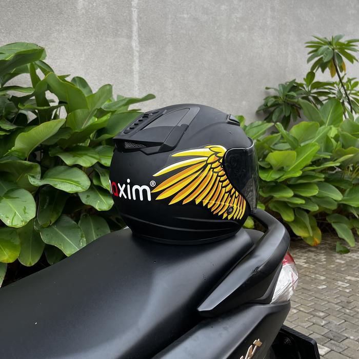 MAXIM - Garuda Helm (Maxim - Transportasi Online)