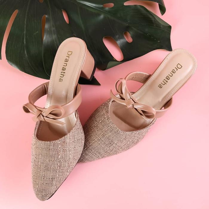 Brownish Greyish Blackish Dranatha Heels Wanita 5 Cm Shoes Black