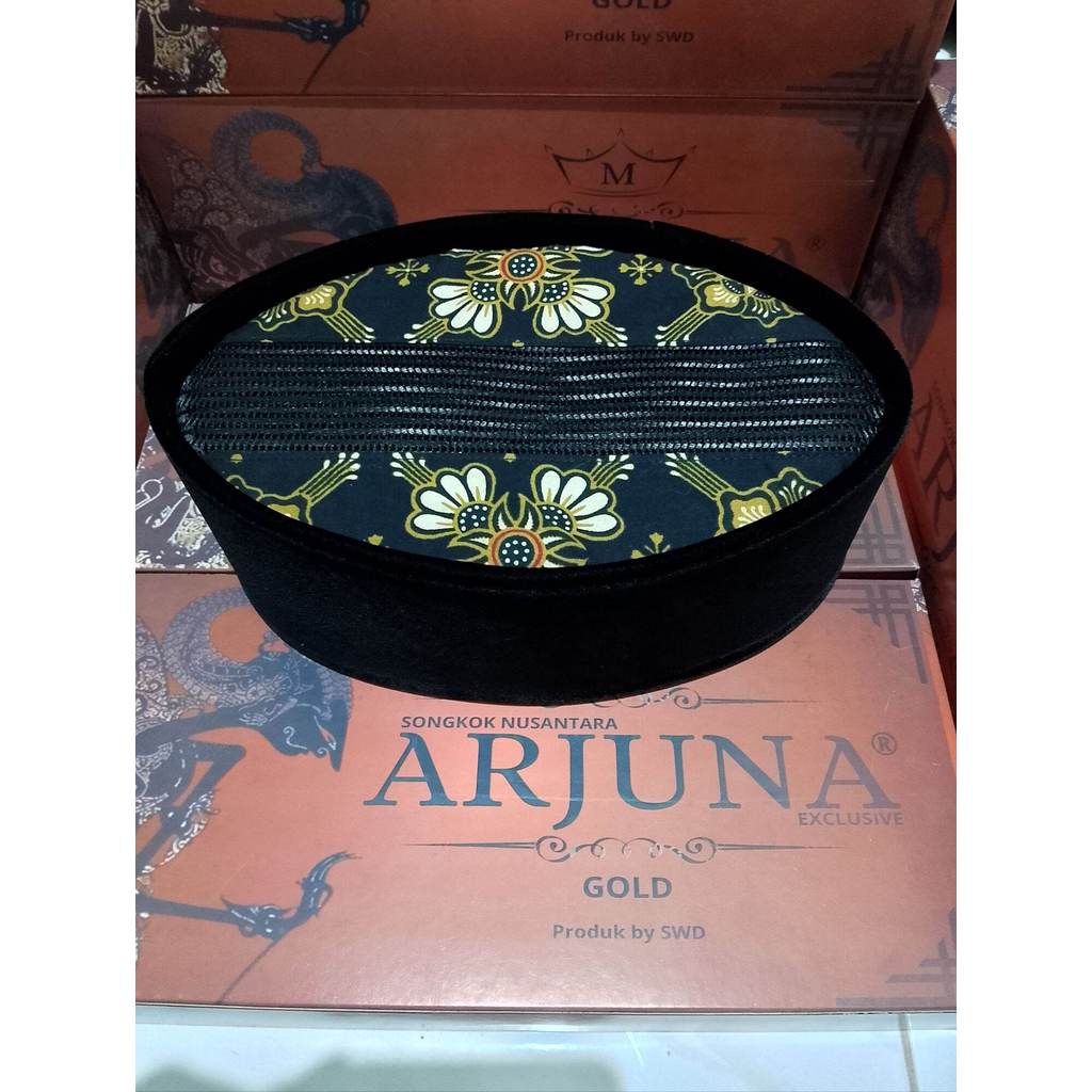 PECI Bludru Hitam Ac Tengah Motif Kain Batik Jawa