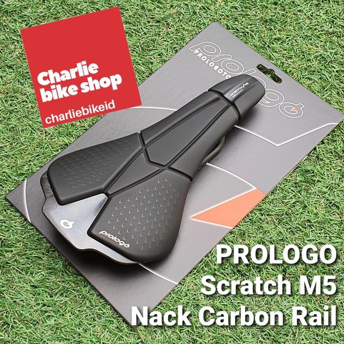 Sadel Saddle PROLOGO SCRATCH M5 NACK Hard Black - Carbon Rail