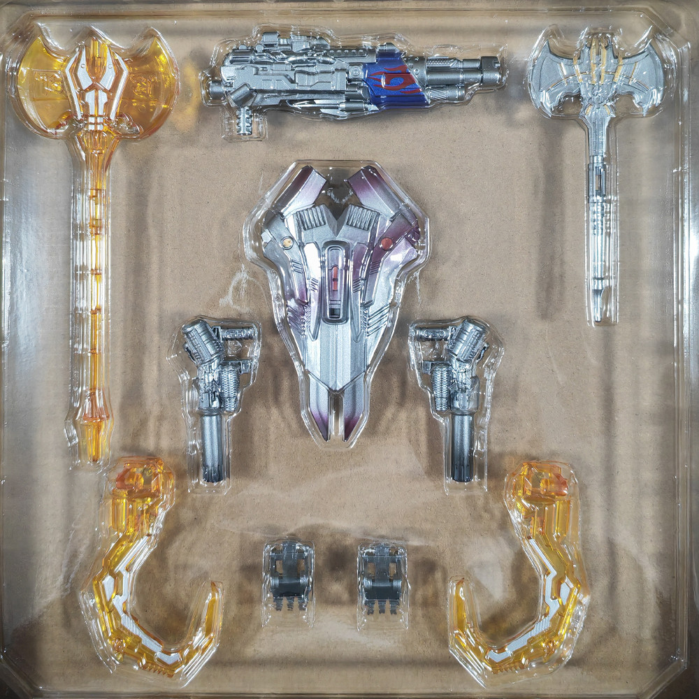 Transformation Toys Optimus SS44 BAIWEI TW1022 OP Commander Deformation Robot Anime Alloy Car
