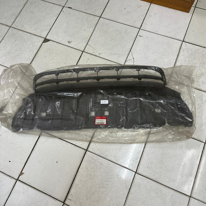 Honda Genuine 71115-TS4-T50 Grill Bumper Civic FB Grill Bumper Bawah Civic FB 2015-2016 ORIGINAL