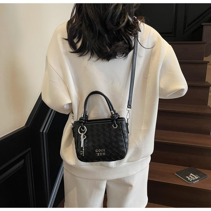 Coih '2Dn Tas Premium Selempang Wanita 4008 (Free Gantungan)