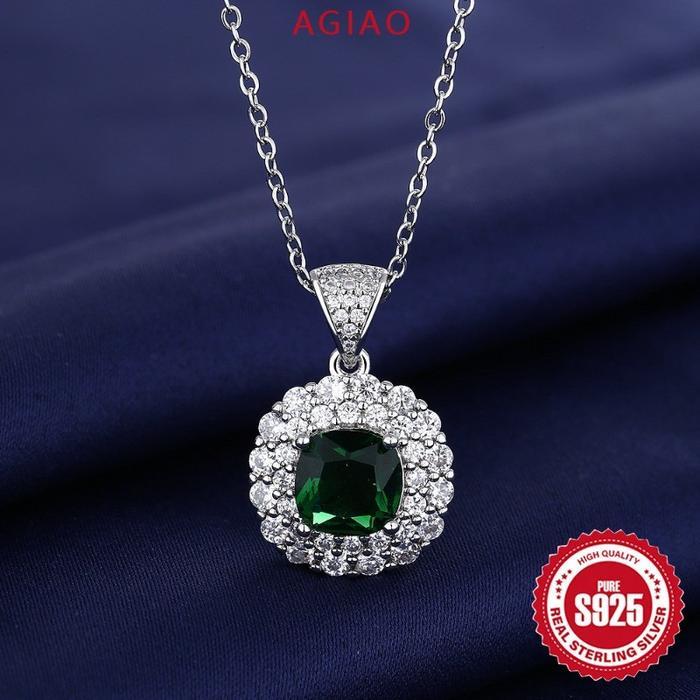 Kalung Wanita Liontin Batu Zamrud Hijau Model Sederhana untuk Tampilan Elegan