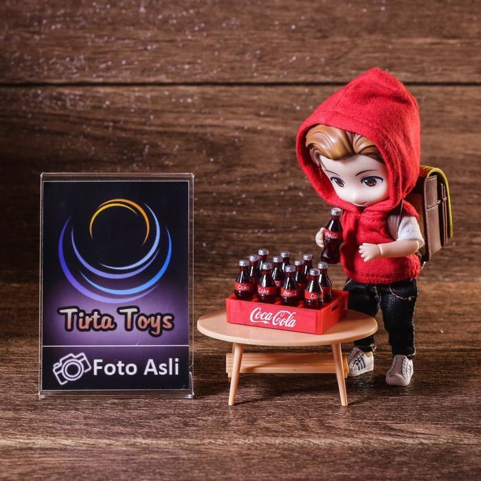 DIORAMA SKALA 1/12 SET 1 RAK DAN 12 PCS COCA COLA TUTUP GOLD