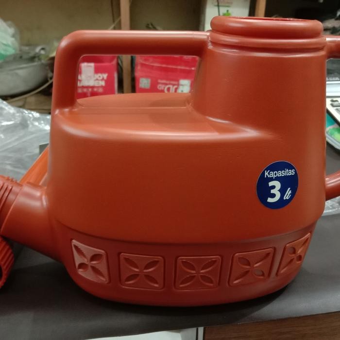 Ceret Siram Tanaman Lionstar 3 liter