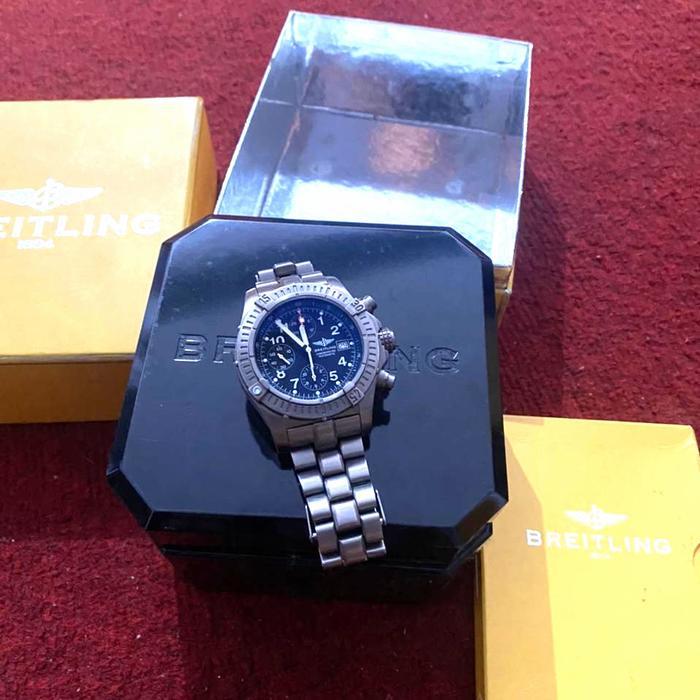ORIGINAL Breitling Avenger Titanium Black Diamond Series Chronograph Edisi Khusus Fullset Authentic