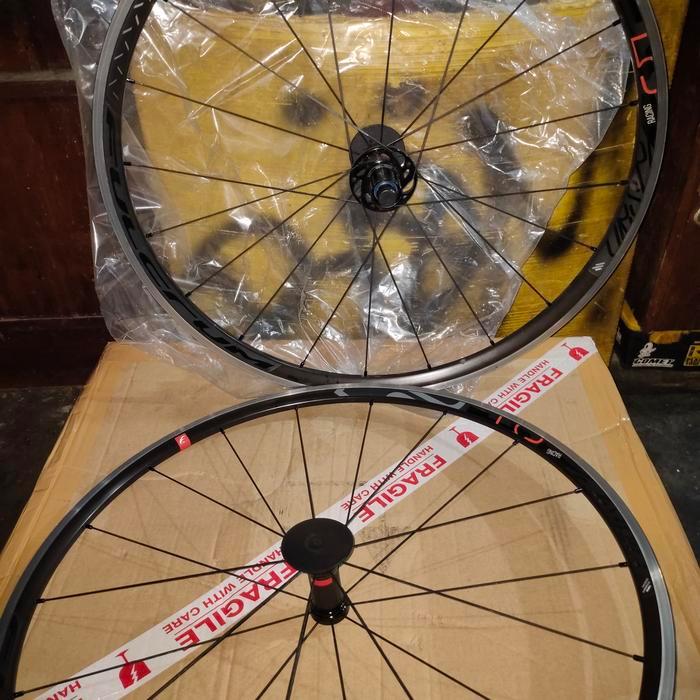 TERBARU Wheelset Fulcrum Racing 5