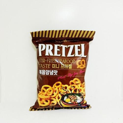 "New" Samjin Pretzel Korea Beef Spicy, Seafood, Cheese, Wasabi, Choco