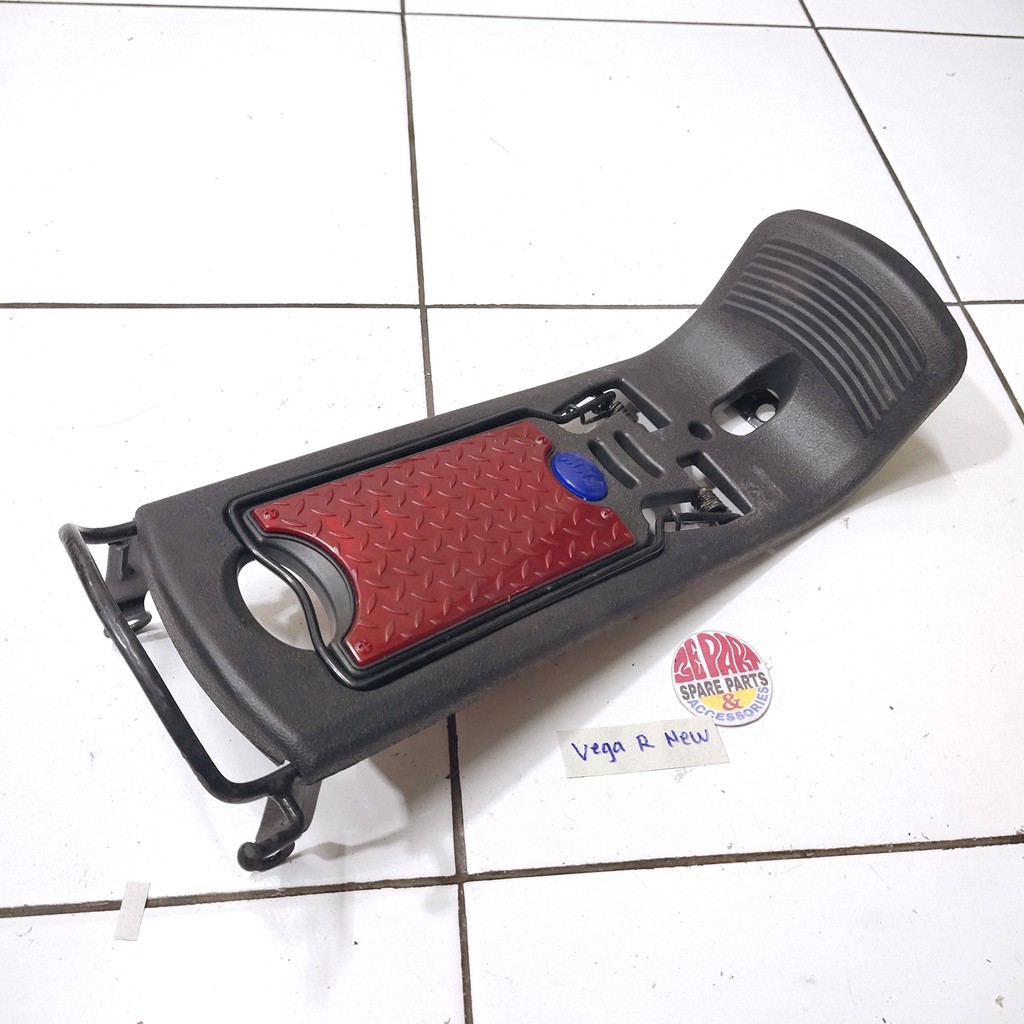 Bagasi tengah Vega R New Rak Jepit cover plastik Limited Item Barang Langka Spare Part Motor Klasik