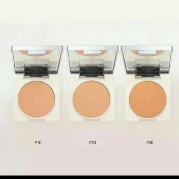 La Tulipe Two Way Cake/Bedang Dengan 2 Fungsi 13Gr