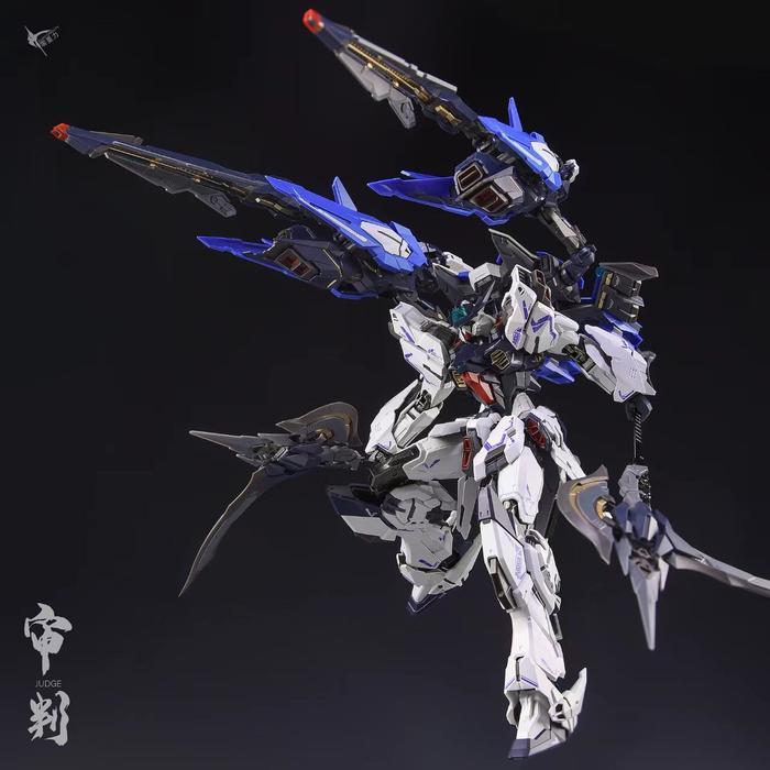 Model kit 1/100 Zero Gravity Moonlight Judge Metal Frame