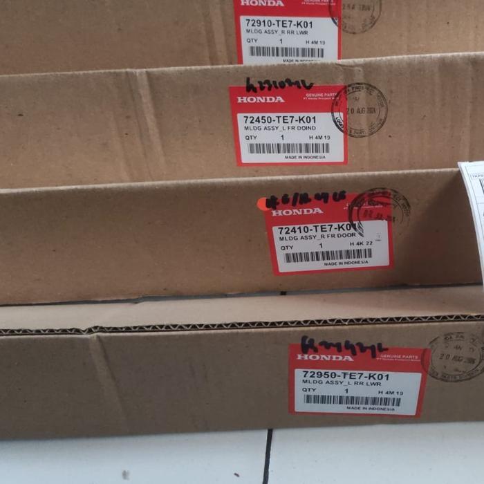 Karet Pelipit Kaca Luar Honda Mobilio Brv