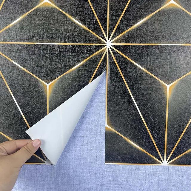 SALE WALLPAPER STICKER UNTUK DINDING MOTIF BATAKO GARIS