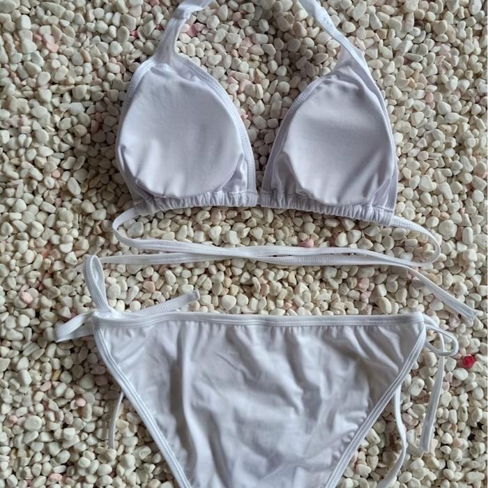 READY BK 3330 AK - Bikini Pantai Model Ikat Dengan Busa Putih Elegan Dan Nyaman