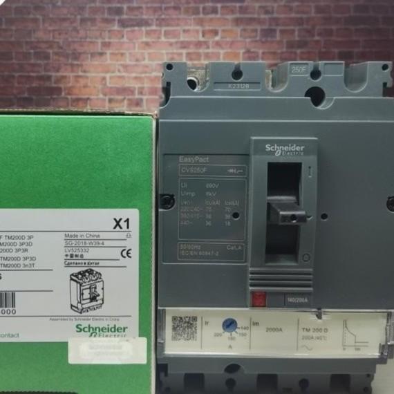 MCCB BREAKER CVS250N 3P 250A TM250D 3POLE CVS250N 3PHASE 250A