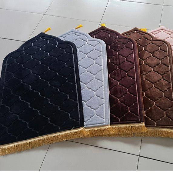 Terlaris Promo Sajadah Kubah Tebal Lembut Dan Empuk Memiliki Bahan Busa Serat Motif Polos Warna