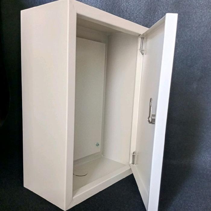 Box Panel Clipton 30 X 40 X 15 // Box Panel Clipton 30X40X15 // Box Panel 30 X 40 X 15 // Box Panel