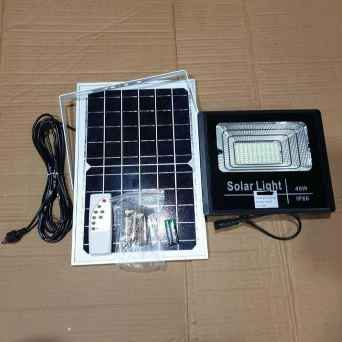 Lampu solar cell / lampu jalan pju solar cell 40 Watt + remot.