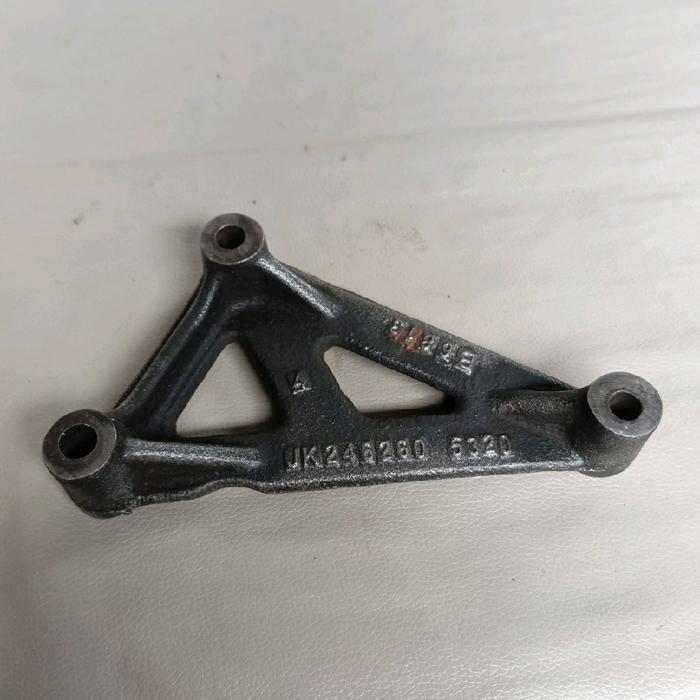Bracket Kompresor Ac Toyota Avanza 1300cc 2004-2012 original