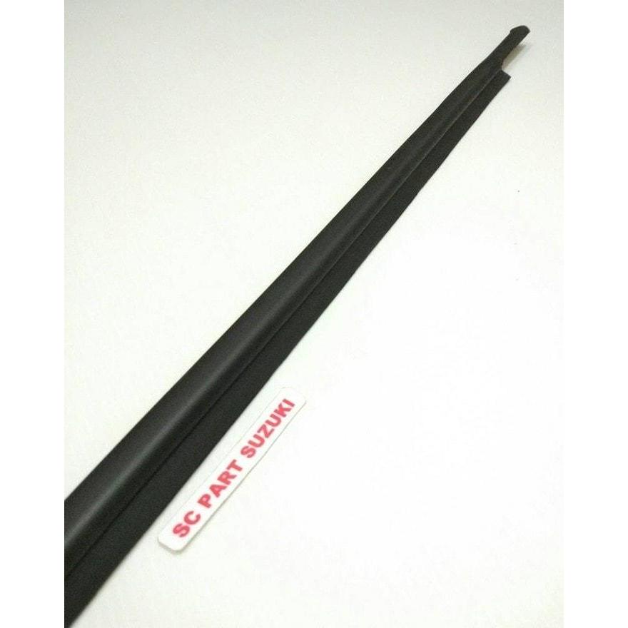 Pelipit Wetherstrip Kaca Luar Suzuki Sx4 4Pc.