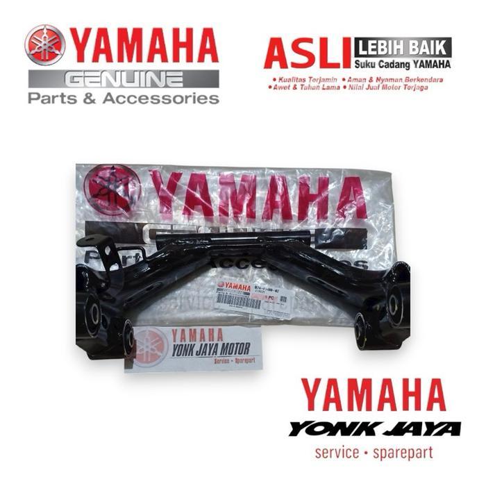 Engine Bracket Yamaha X-Max B74-F1400-02