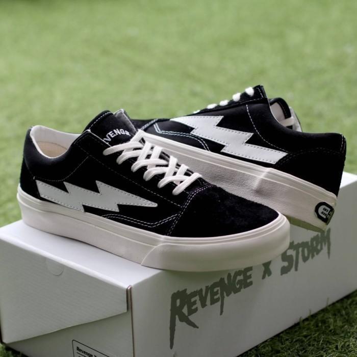 Sepatu Pria Sneakers Vans Pendek Motif Petir revenge x storm