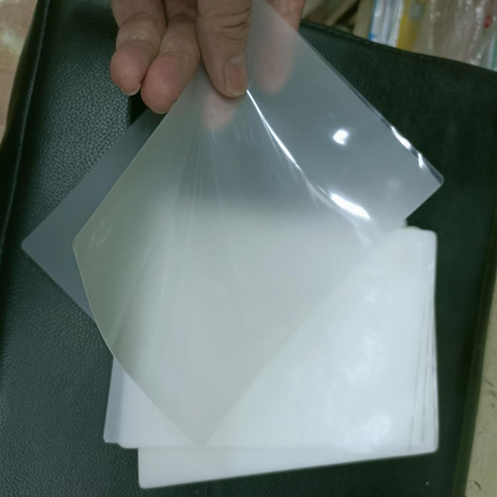 Plastik Laminating A6 tebal 100 micron 1/4 A4 / lembar