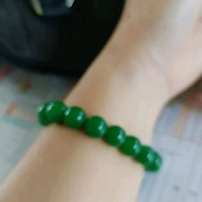 Gelang batu giok hijau tua natural alami jade 10mm asli Tiongkok bersertifikat