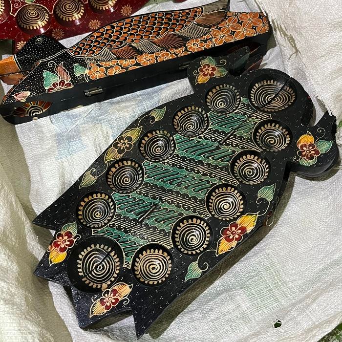 DAKON KAYU BATIK CONGKLAK KAYU BATIK BENTUK HEWAN BONUS BIJI DAKON /MAINAN TRADISIONAL KODE 110