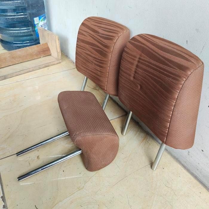 Headrest Tengah Jok Innova Reborn Tipe V Original - Car Accessories