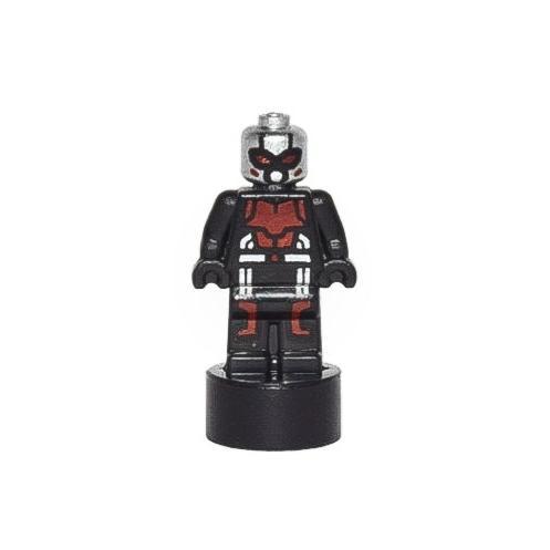 LEGO 90398pb007 - Ant-Man (Scott Lang) Statuette / Trophy (76051)