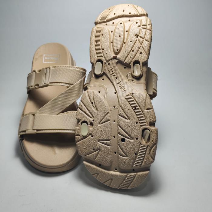Haogos Sandal Fuji Platform Wanita Selempang Gesper Klik Lls 8891-1L 36-41