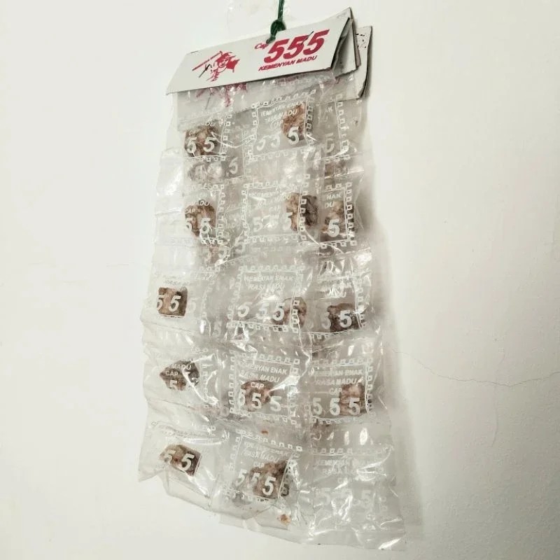 Kemenyan madu cap 555 1 renceng