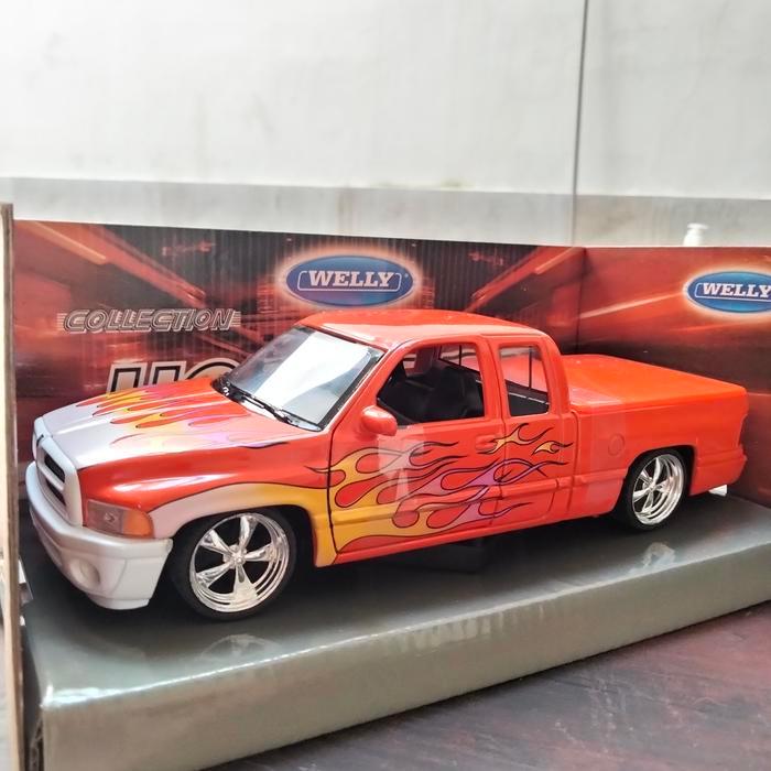DIE CAST WELLY HOT RIDER DODGE RAM QUAD CAB 1:24