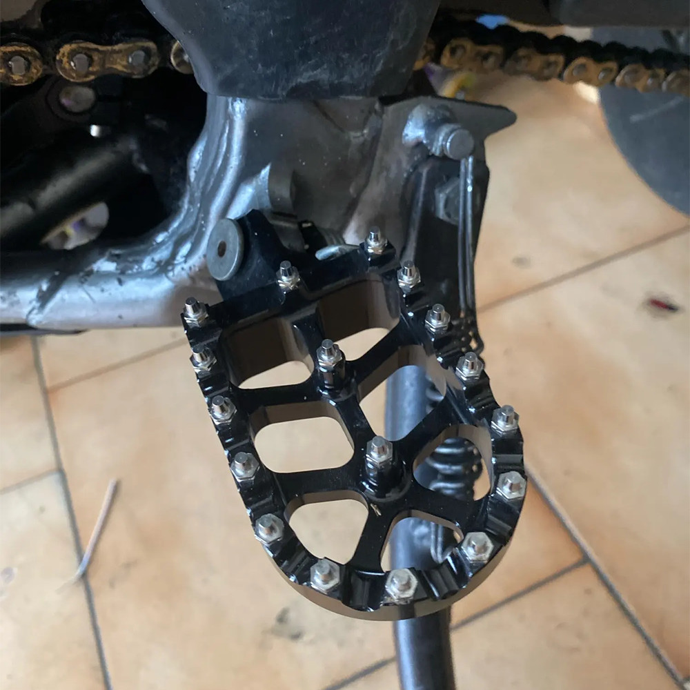 FOR SUZUKI DRZ400S DRZ400SM DRZ400 DR-Z DRZ 400S 400SM 400E DRZ 400 S SM E ACCESSORIES FOOTREST FOOT