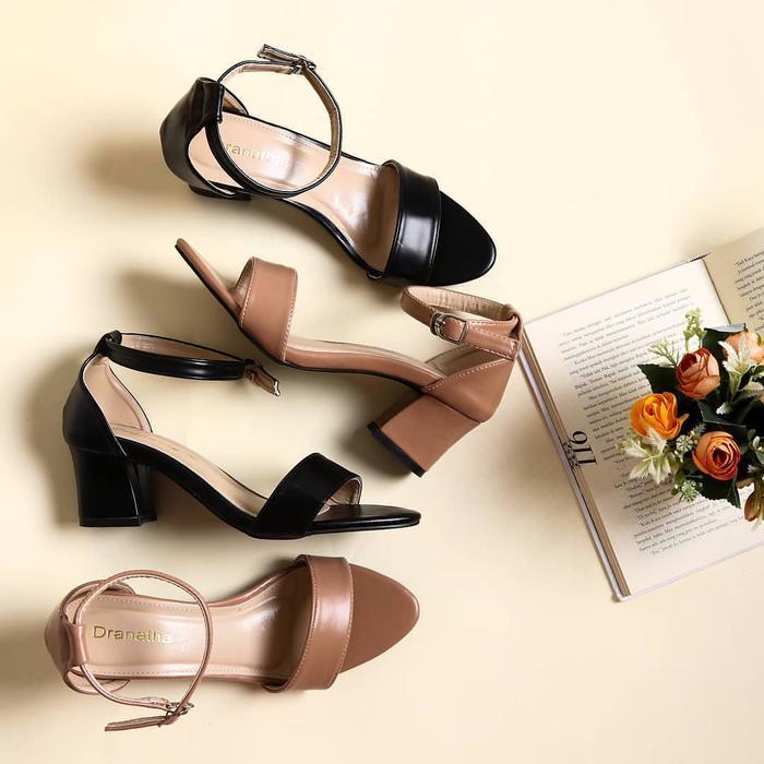 Moreno Dranatha Heels Wanita 5 Cm Sandal Sendal