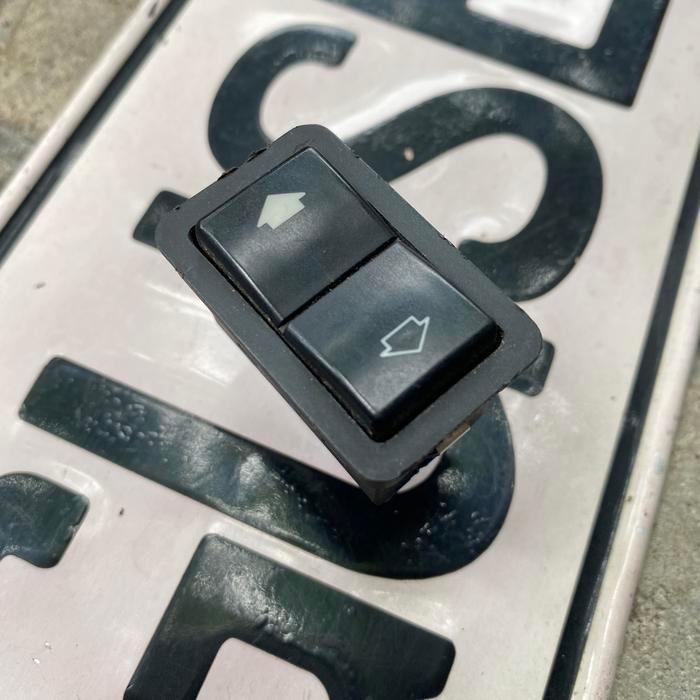 Original Bmw e38 e39 Switch Power Window 8368932