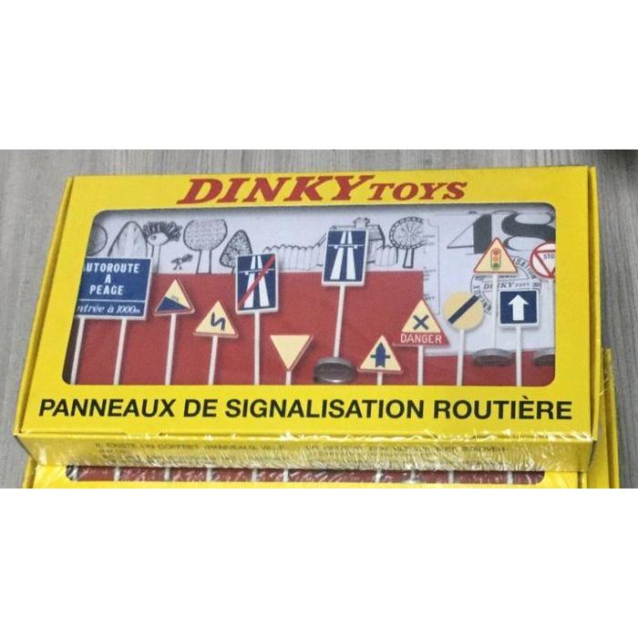 DINKY TOYS NO.593 12 PANNEAUX DE SIGNALISATION ROUTIERE