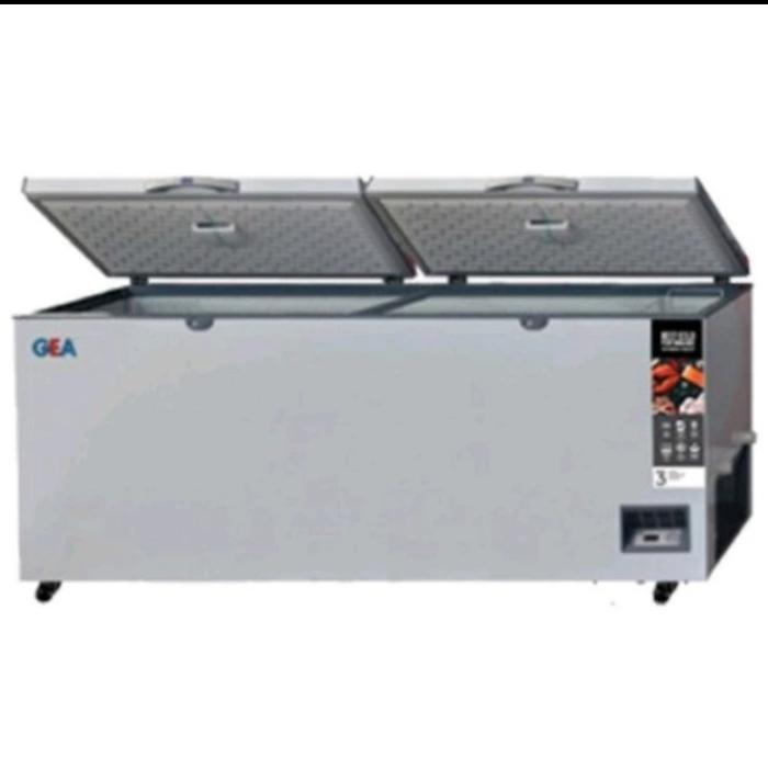 FREZER GEA 600 LITER