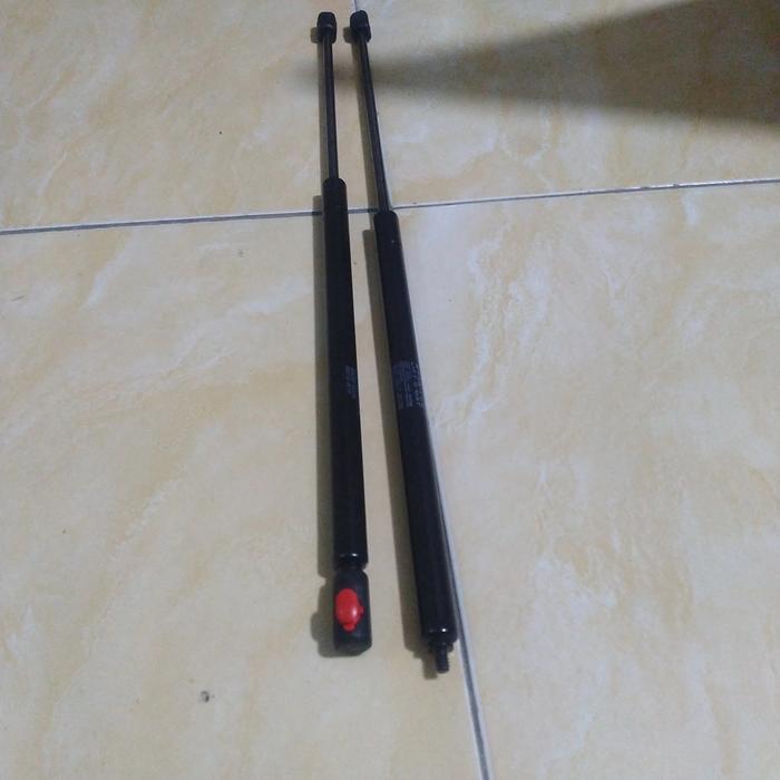 Shock Kap Mesin Mercedes Benz W203