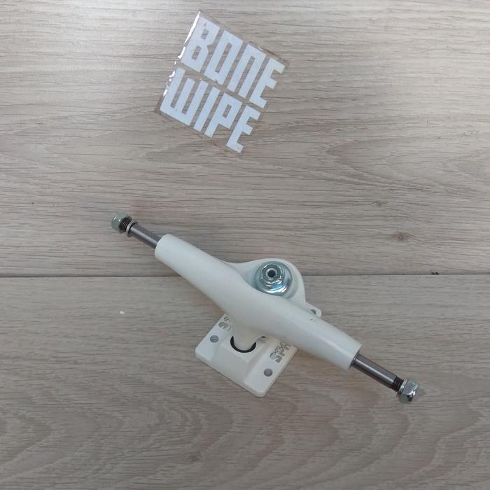 TERBARU Guts trucks skateboard white 5.25