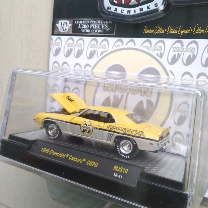 M2 MACHINES 1969 CHEVROLET CAMARO COPO MOONEYES