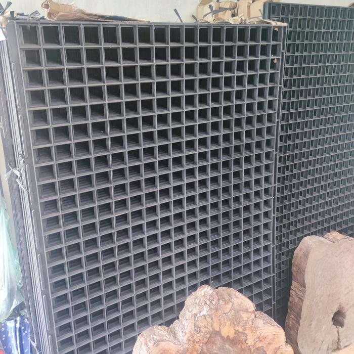 meja /rak anggrek dan hidroponik plastik import Taiwan panjang 169cm