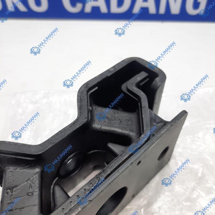 Baru Mounting Transmisi Belakang Suzuki Escudo 2.0 /Xl7 Manual. Ori Berquality